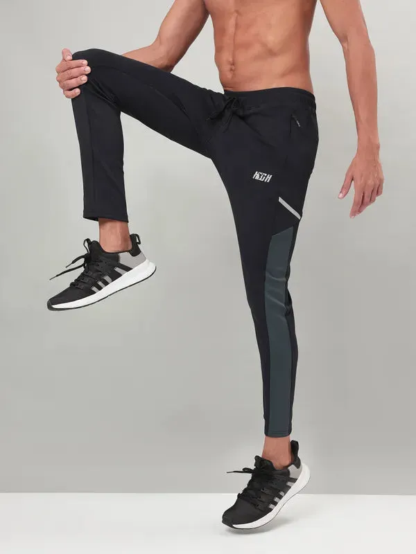 Men Colorblock Relax Fit Trackpants with ELASTO PLUS