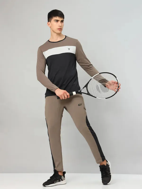 Men Colorblock Relax Fit Trackpants with ELASTO PLUS