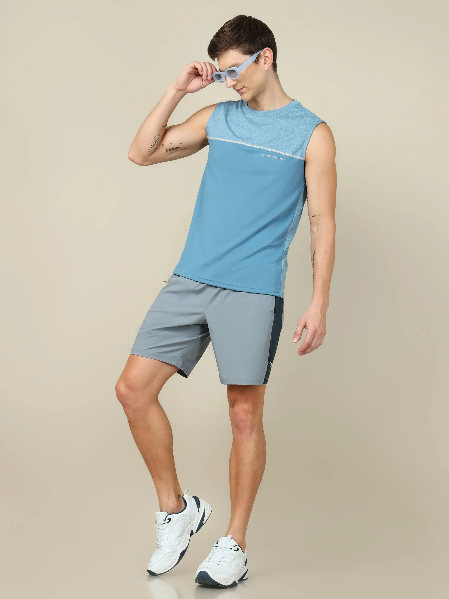 Men Colorblock Slim Fit Crew Neck Innerwear Vest with TECHNO COOL 