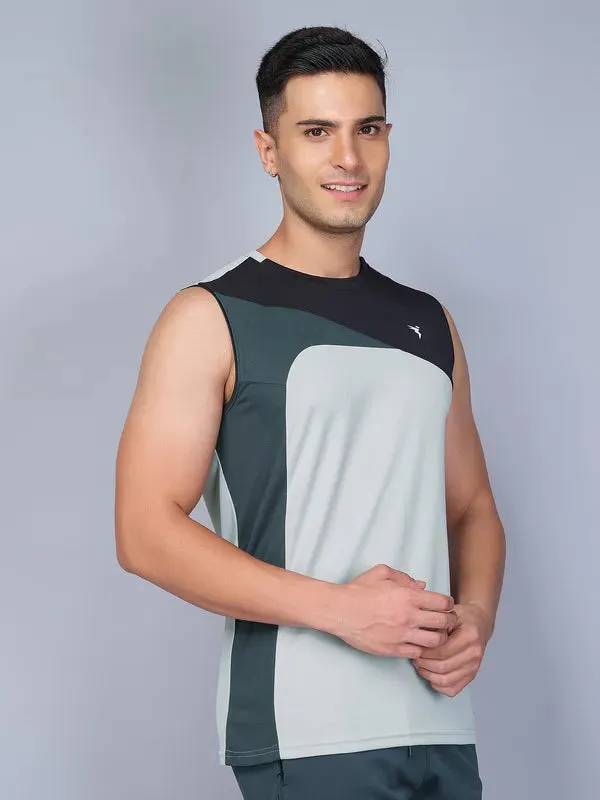 Men Colorblock Slim Fit Crew Neck Innerwear Vest with TECHNO COOL