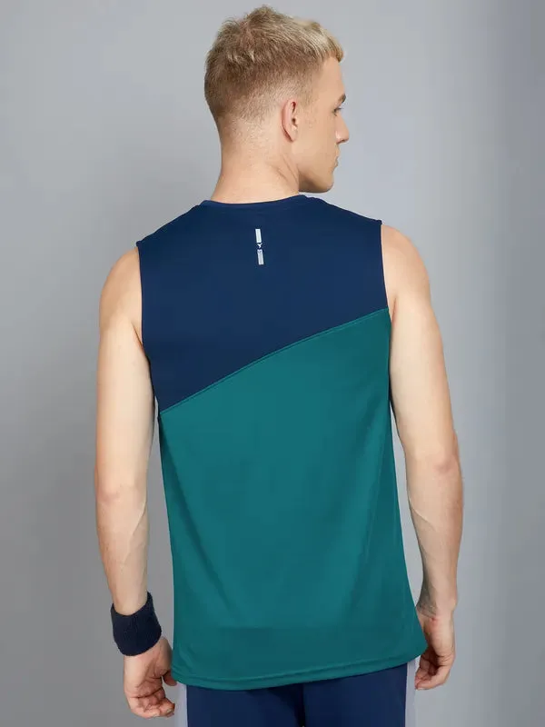 Men Colorblock Slim Fit Crew Neck Innerwear Vest with TECHNO COOL 