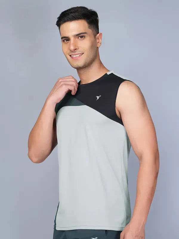 Men Colorblock Slim Fit Crew Neck Innerwear Vest with TECHNO COOL