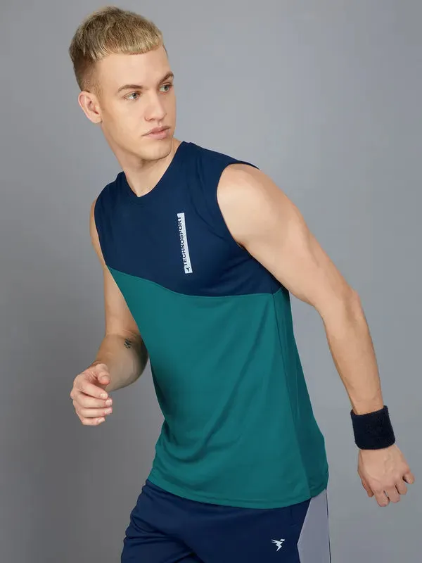 Men Colorblock Slim Fit Crew Neck Innerwear Vest with TECHNO COOL 